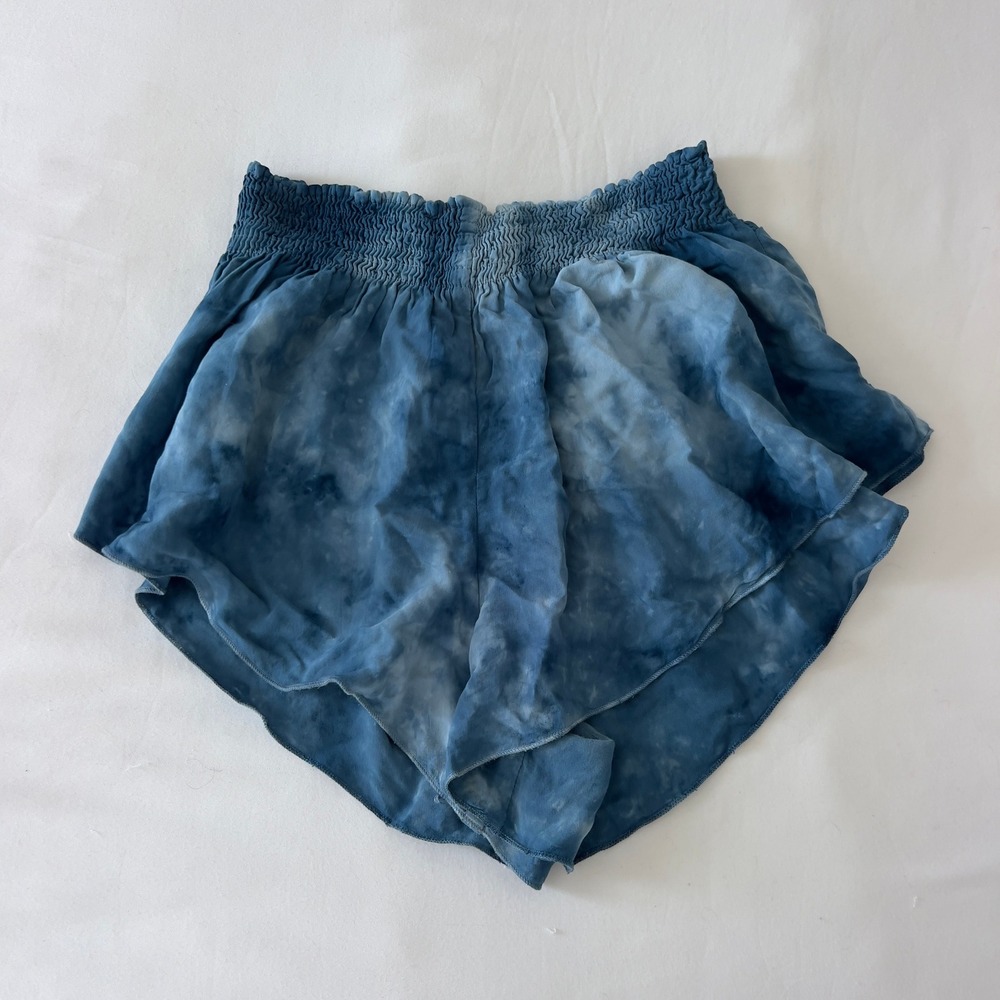 Blue Life Tie Dye Smocked Waist Tulip Shorts Blue Small‎